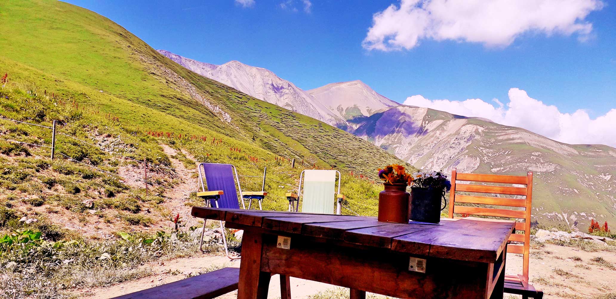 Petit déjeuner insolite dans les Alpes